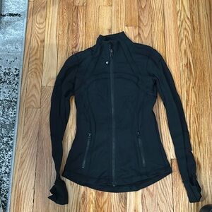 LULULEMON DEFINE JACKET
in good condition